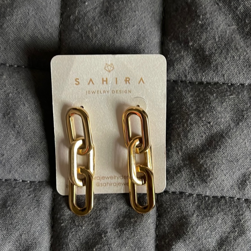 Sahira Earrings